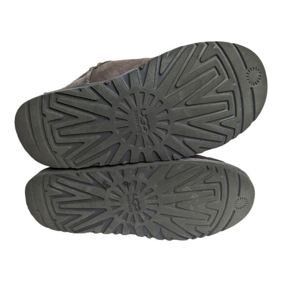UGG Short Bailey II 2.0 Gray Womens Sz 5 with Bows Suede Boots Sheepskin Lined - Picture 11 of 11